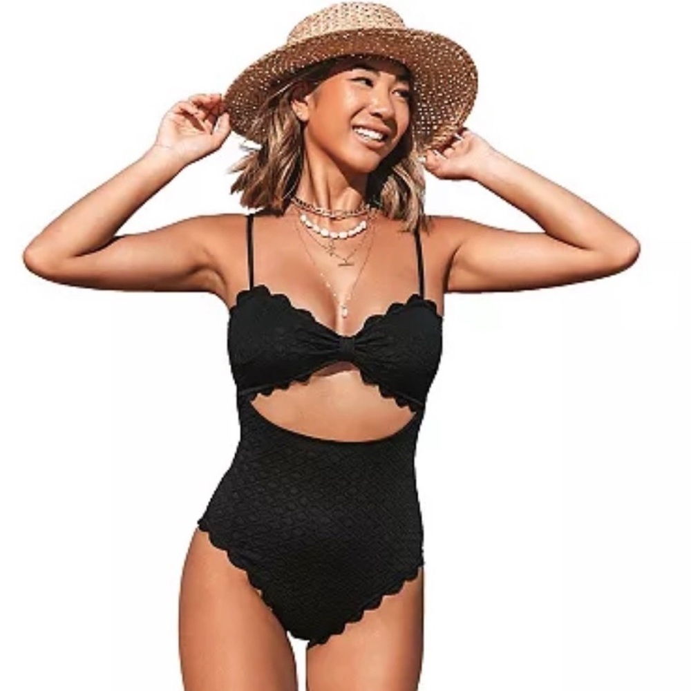 NWT! Cupshe Black Diamond Textured Scalloped Cut Out One Piece Swimsuit Size L